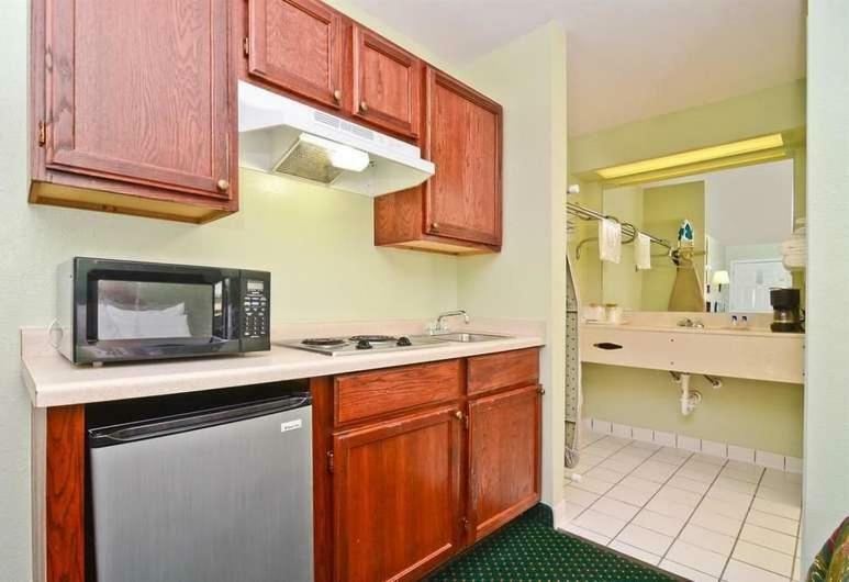 Pine Point Inn & Suites Smithville Kültér fotó